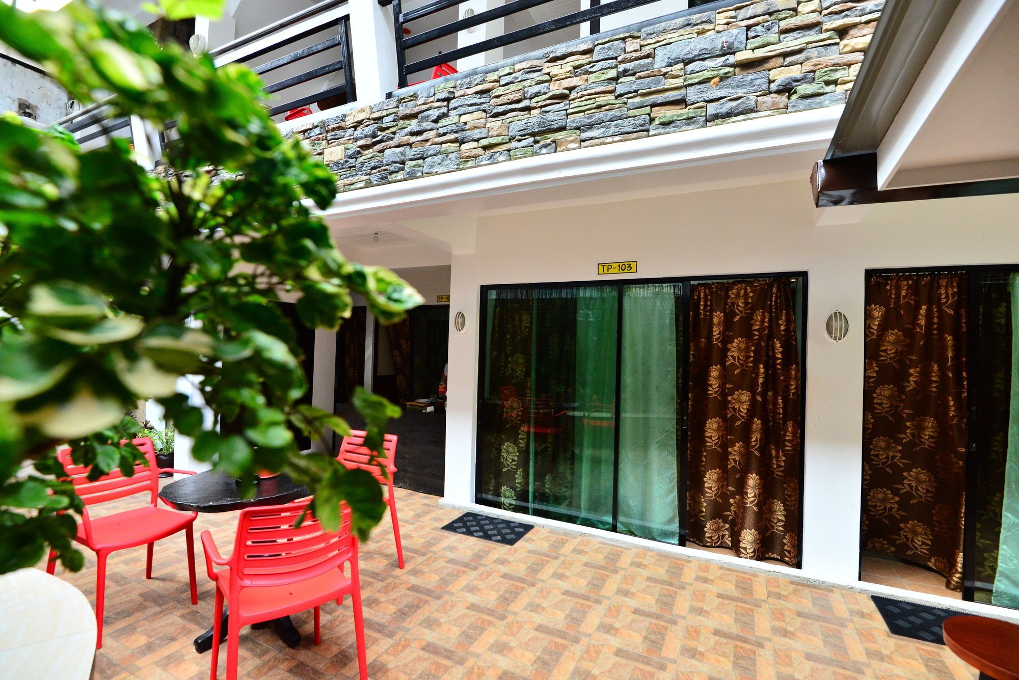 Travellers Pad Boracay Hostel Balabag  Bagian luar foto