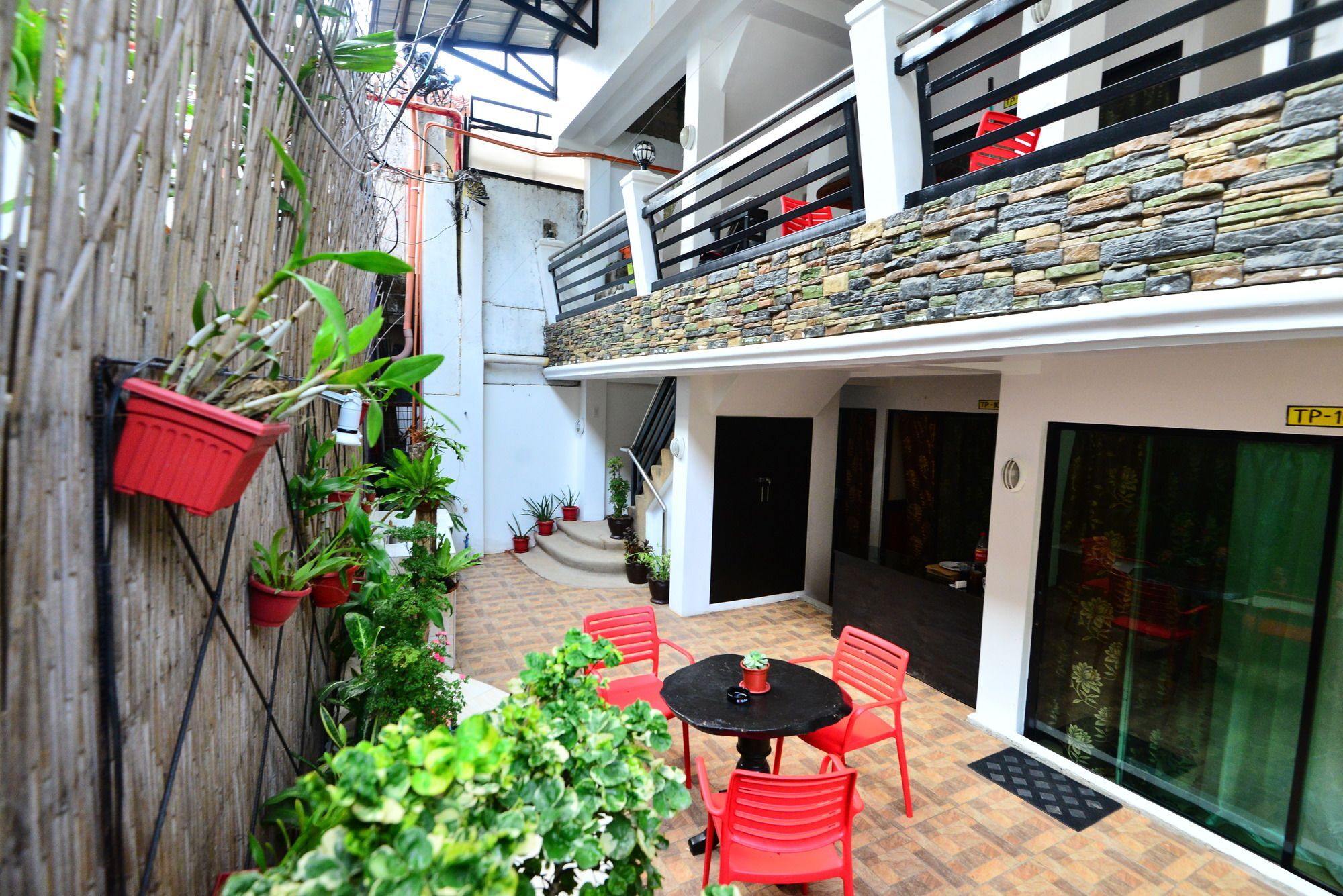 Travellers Pad Boracay Hostel Balabag  Bagian luar foto